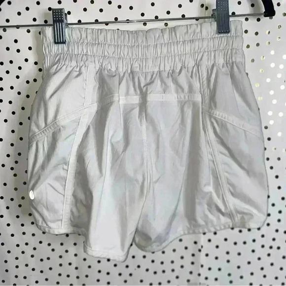 Lululemon Tracker Short V - Picture 8 of 9